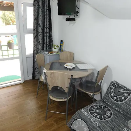 Tognon アパート プーラ