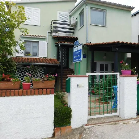 Tognon アパート *