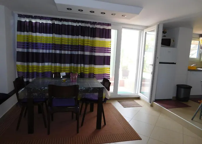 Tognon Lägenhet Pula